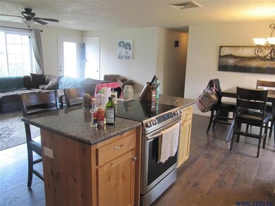 4652 Coloma Dr SE, Salem, OR 97302 - photo 4