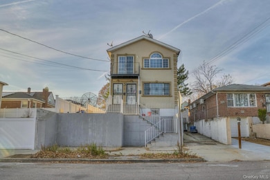 13048 129th St, South Ozone Park, NY 11420 - photo 2
