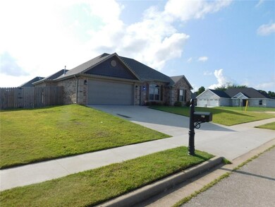 761 Sundowner Ranch Ave, Prairie Grove, AR 72753 - photo 2