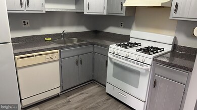 8015 UNIT A Moro St, Philadelphia, PA 19136 - photo 5