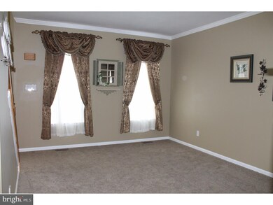 11 Pemberton Ln, East Windsor, NJ 08520 - photo 5