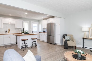 379 Franklin Ave, Xenia, OH 45385 - photo 4