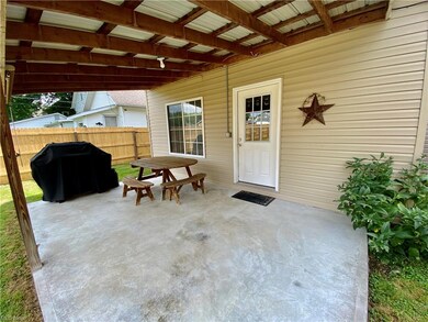 303 N 10th St, Coshocton, OH 43812 - photo 5