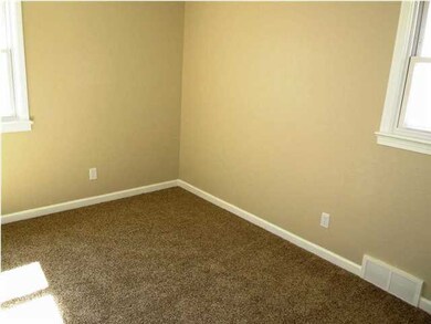 3 spacious bedrooms on main level!