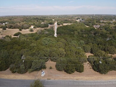 19139 White Bluff Dr, Whitney, TX 76692 - photo 3