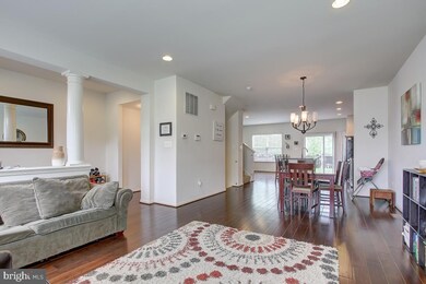 9285 Dawkins Crest Cir, Bristow, VA 20136 - photo 6