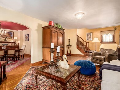 843 Vernon Rd, Columbus, OH 43209 - photo 4