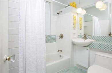 128 Sewall Ave unit B, Brookline, MA 02446 - photo 6