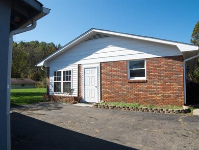 1183 Cane River School Rd, Burnsville, NC 28714 - photo 4