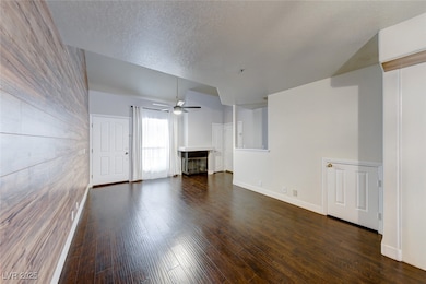 2603 S Durango Dr unit 203, Las Vegas, NV 89117 - photo 7
