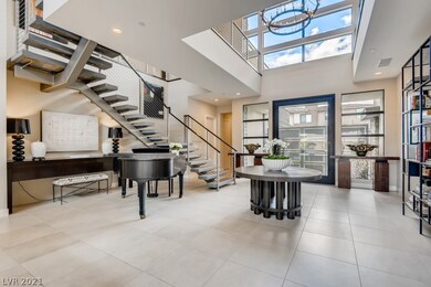Light & bright interior, brining the outdoors in a