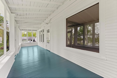 8001 S Jackson Rd - 1031
