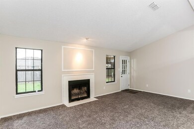 1109 Sandstone Dr, Cleburne, TX 76033 - photo 3