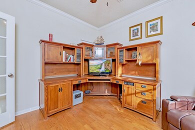 Another view of the office/study.  Notice the fren