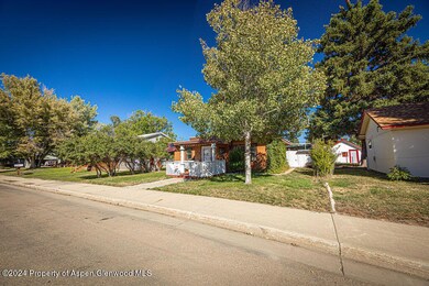 677RussellSt.-05