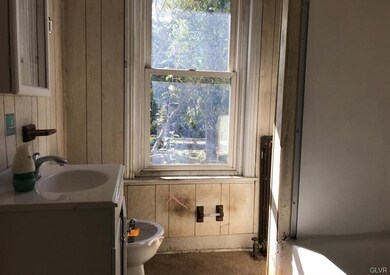 402 Linden St, Bethlehem, PA 18018 - photo 7