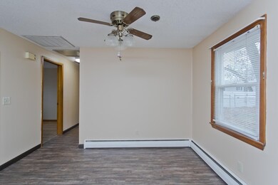 663 Pendleton Ave, Chicopee, MA 01020 - photo 5