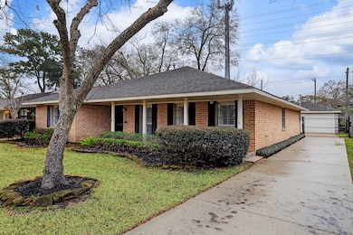 6219 Cindy Ln, Houston, TX 77008 - photo 2