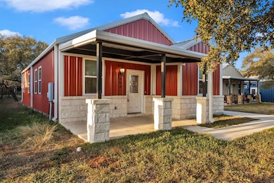 904 Central, Bertram, TX 78605 - photo 2