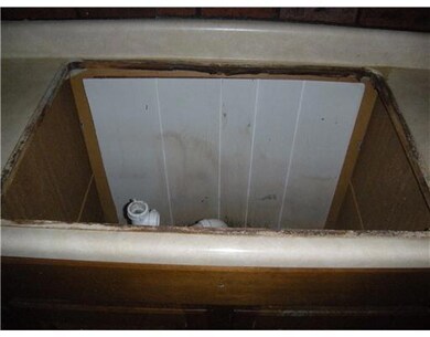 7 Paisley St, Pawtucket, RI 02860 - photo 6