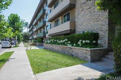 Highly desirable neighborhood of Hancock Park