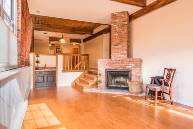 124 College St unit 3, South Hadley, MA 01075 - photo 2