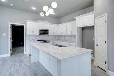 209 Clover Cir, Weatherford, TX 76086 - photo 4