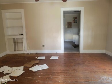 313 E Pershing St, New Iberia, LA 70560 - photo 2