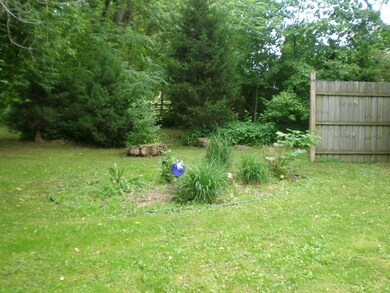 911 Dexter Dr, Lennon, MI 48449 - photo 6