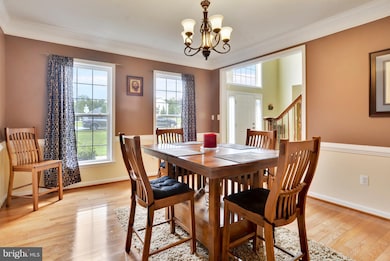 10400 Rolling Ridge Dr, Spotsylvania, VA 22553 - photo 4