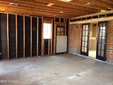 4220 E 27th St, Tucson, AZ 85711 - photo 6