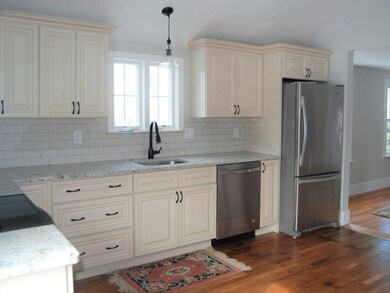 78 Grove St, Hopkinton, MA 01748 - photo 4