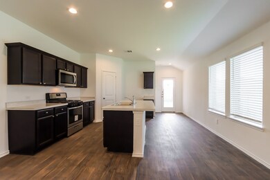 14047 Thunder Pines Dr, Conroe, TX 77302 - photo 6