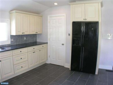 201 Lakeview Ave, Haddonfield, NJ 08033 - photo 6