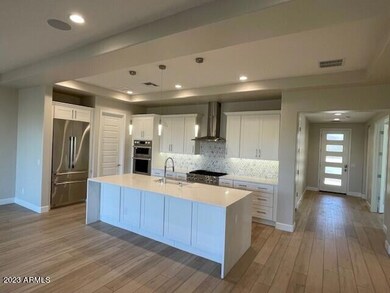 U49B L105 Kitchen