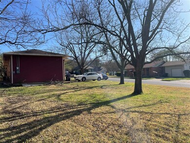 1331 W Sears St, Denison, TX 75020 - photo 2