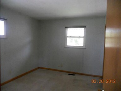 1082 Bellflower Ave, Columbus, OH 43204 - photo 6