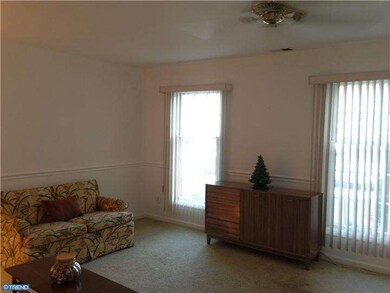 201 Wyndham Place, Trenton, NJ 08691 - photo 3