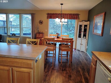 235 Elkview Dr, Canyon City, OR 97820 - photo 4