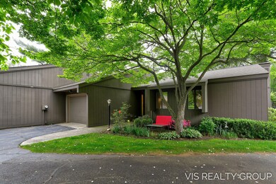 3-web-or-mls-837 Brook Village Ct, Holla