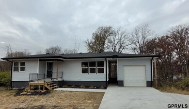 605 16th Ave, Plattsmouth, NE 68048 - photo 2