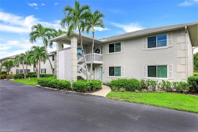 725 Neapolitan Way unit 725, Naples, FL 34103 - photo 4