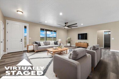 26774 N Bonita Vista Ct, Paulden, AZ 86334 - photo 4