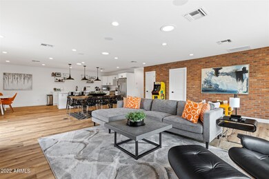 Alexi 4217 N 44th (124)