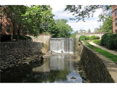 203 River W unit 203, Greenwich, CT 06831 - photo 6