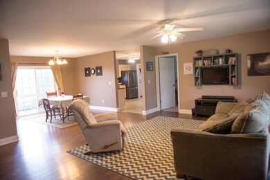 living room (a)