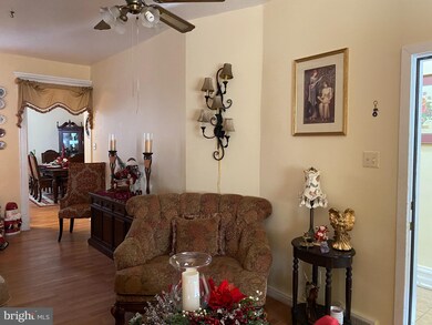 119 W Windsor St, Reading, PA 19601 - photo 6