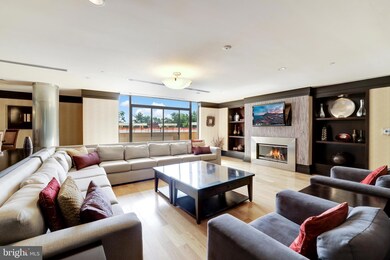 The Brittany unit 1001, Arlington, VA 22204 - photo 2