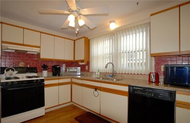 1603 Plainfield Pike unit E8, Johnston, RI 02919 - photo 4