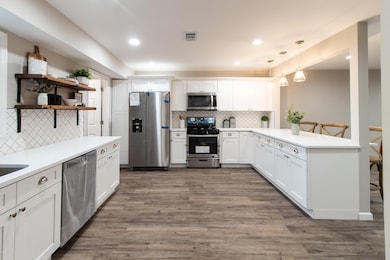 12 Scenic Dr, Freehold, NJ 07728 - photo 4